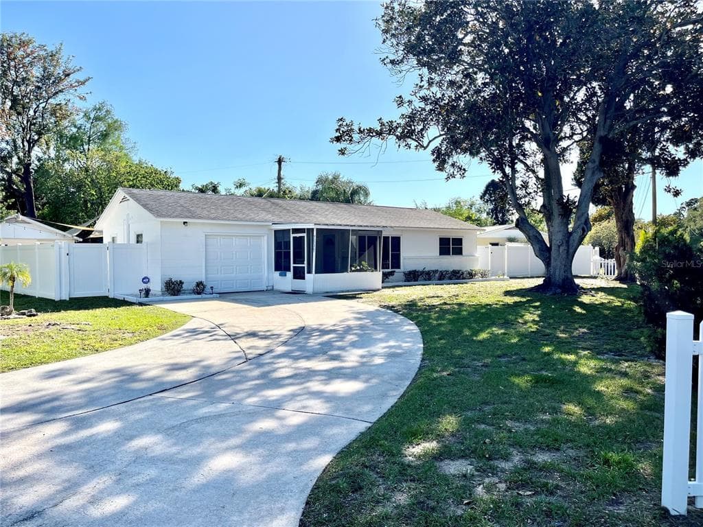 7598 14TH STREET N