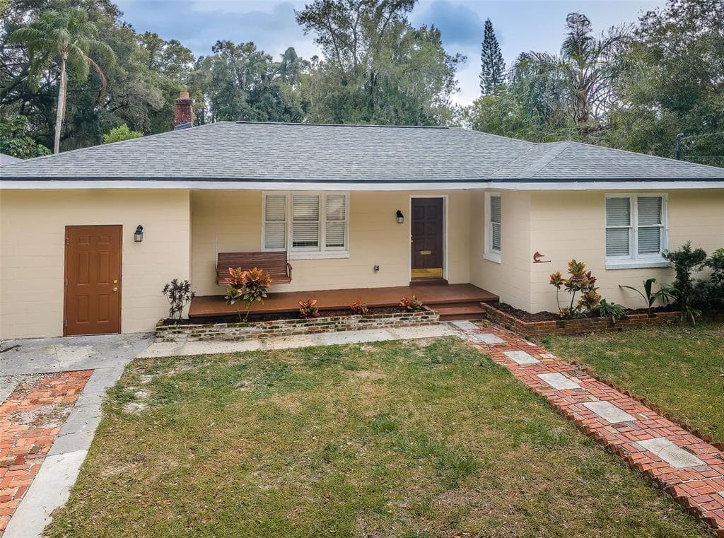 1205 E HAMILTON AVENUE TAMPA, FL 33604
