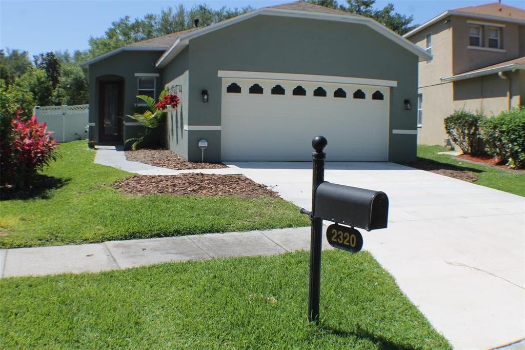 2320 SPRING HOLLOW LOOP WESLEY CHAPEL, FL 33544