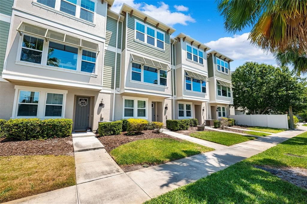 3229 W HORATIO STREET TAMPA, FL 33609