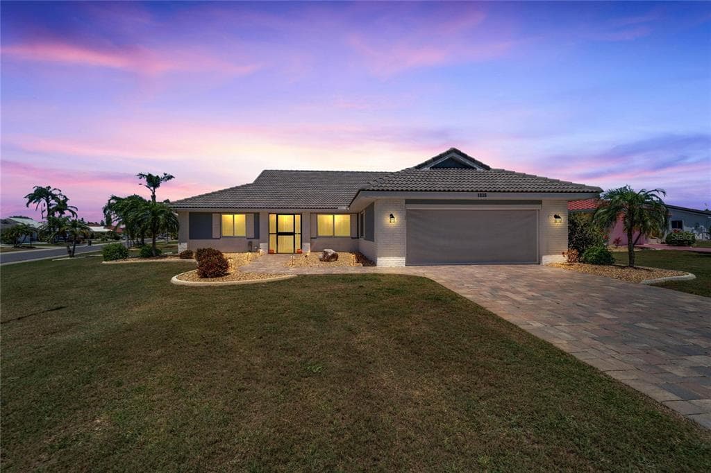1839 WOLF LAUREL DRIVE SUN CITY CENTER, FL 33573