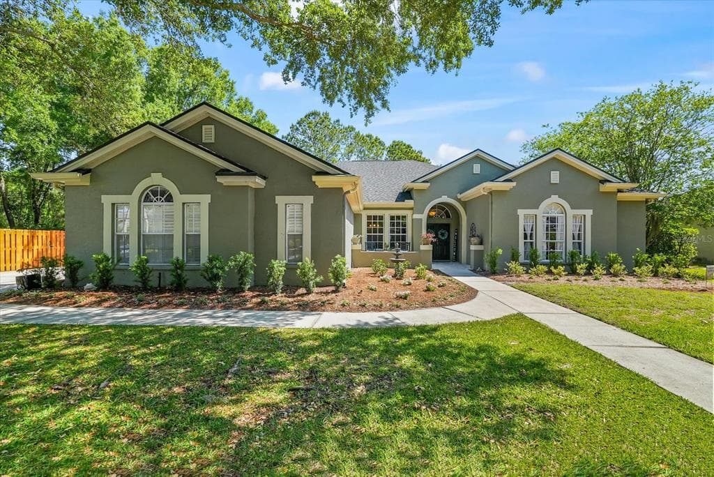 5525 GARDEN ARBOR DRIVE LUTZ, FL 33558