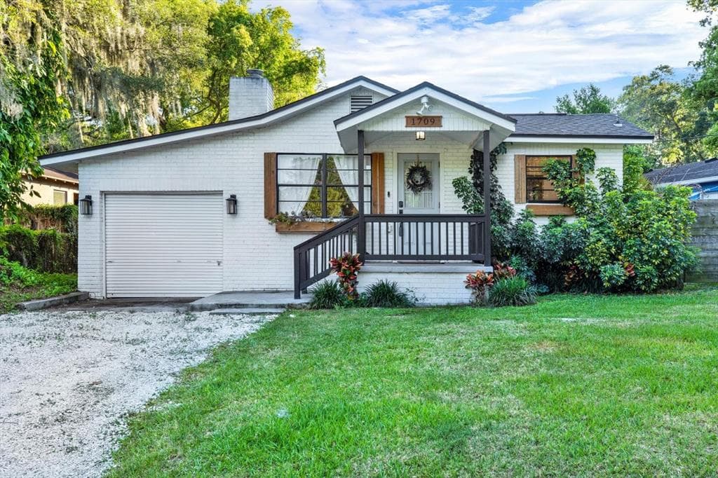 1709 HILLSIDE DRIVE TAMPA, FL 33610