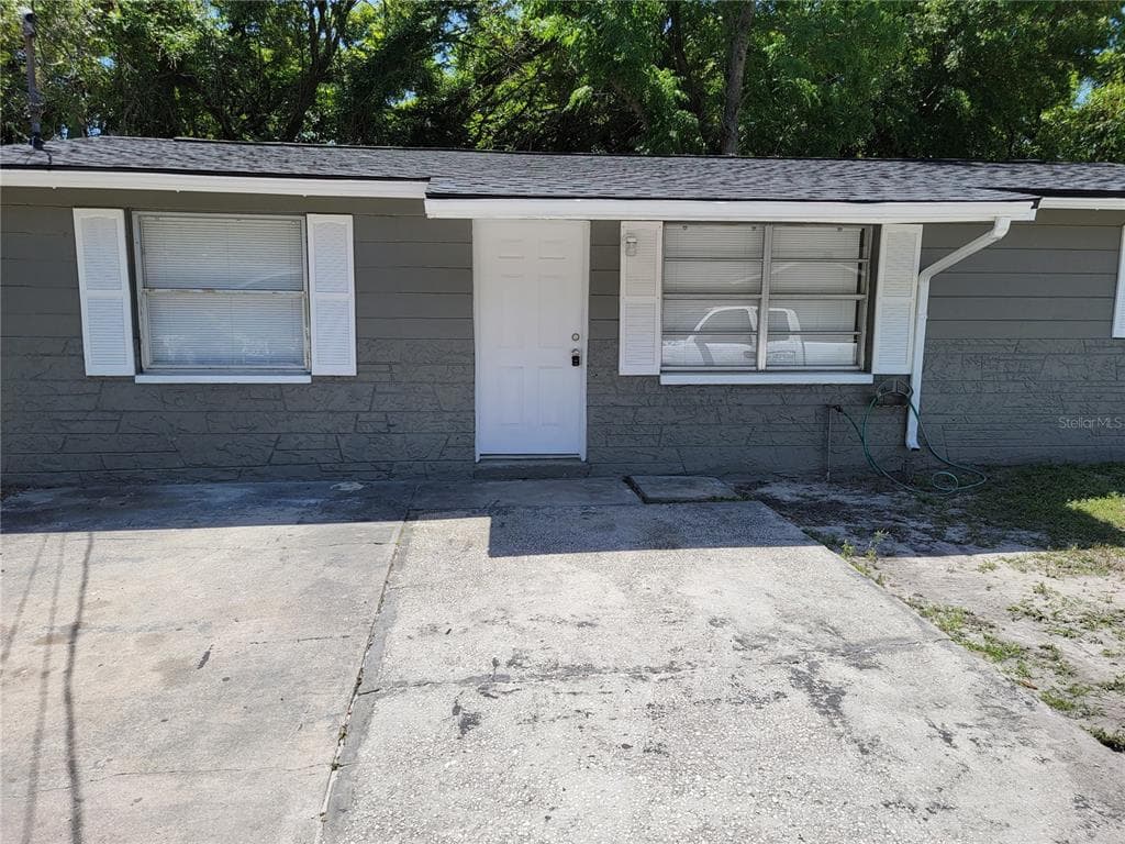 8400 SUNNYDALE DRIVE HUDSON, FL 34667