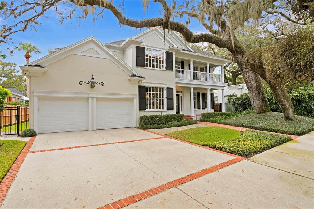 4502 W CULBREATH AVENUE TAMPA, FL 33609