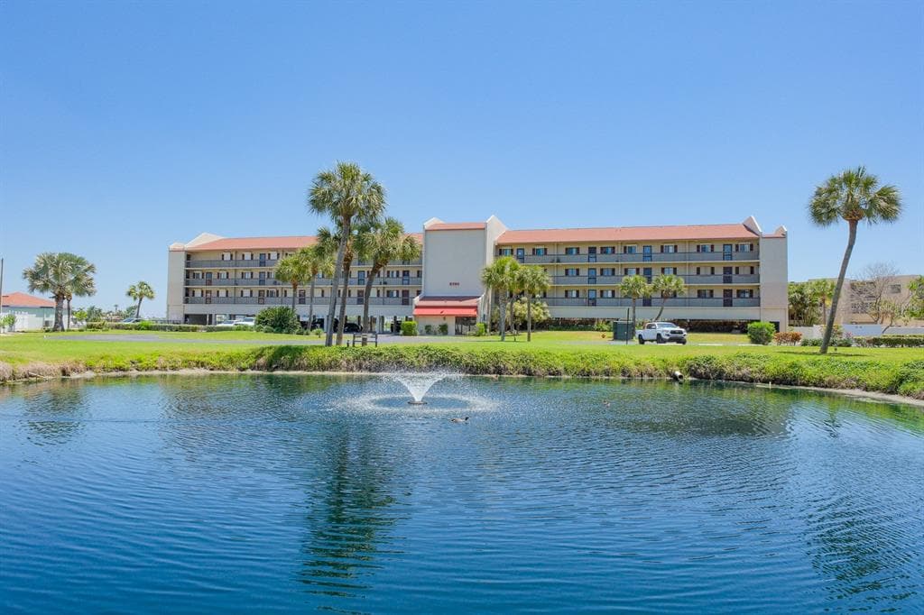 8701 BLIND PASS ROAD UNIT 102B ST PETERSBURG, FL 33706