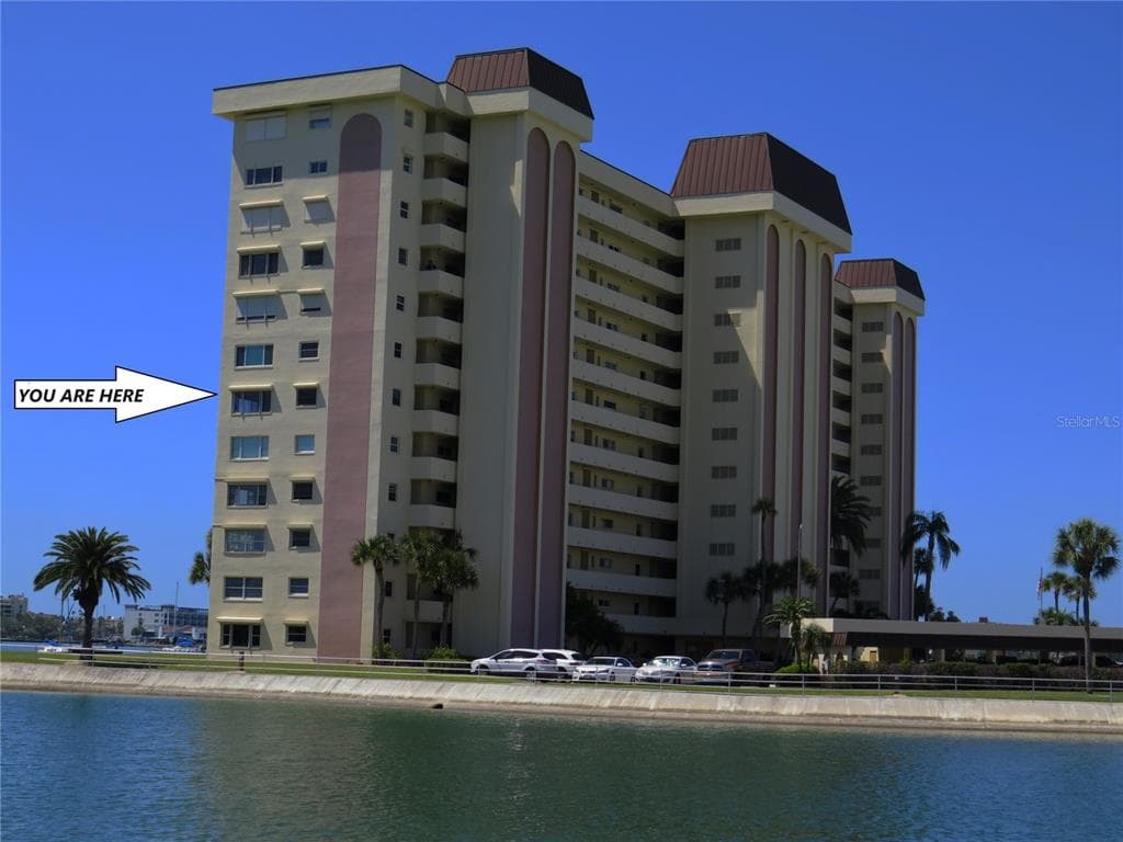 4775 COVE CIRCLE UNIT 601 ST PETERSBURG, FL 33708