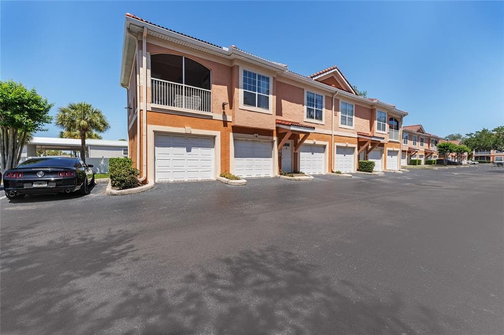 5000 CULBREATH KEY WAY UNIT 5-501 TAMPA, FL 33611