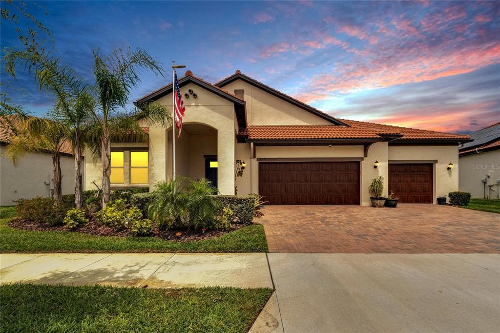 16923 CLEAR CORK DRIVE WIMAUMA, FL 33598