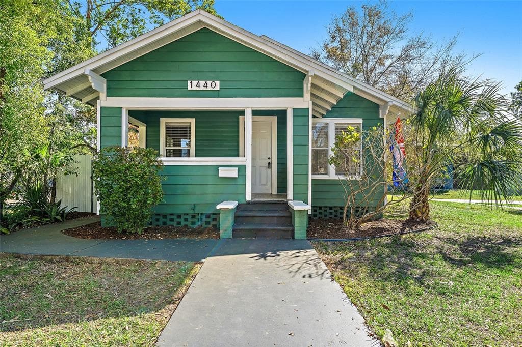1440 13TH STREET S ST PETERSBURG, FL 33705