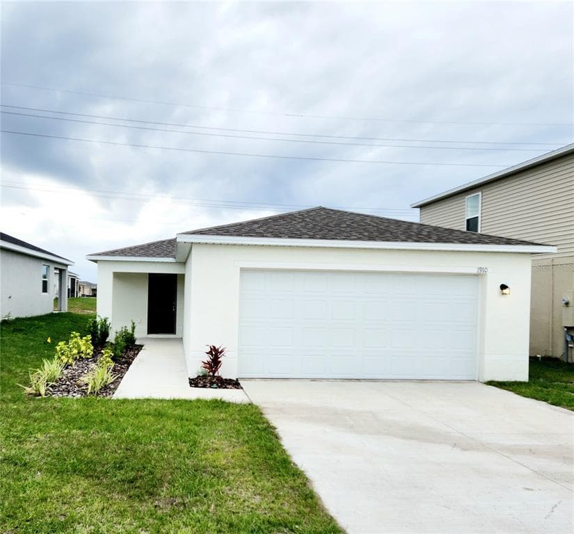 1910 GOLDEN BEAK DRIVE EAGLE LAKE, FL 33839