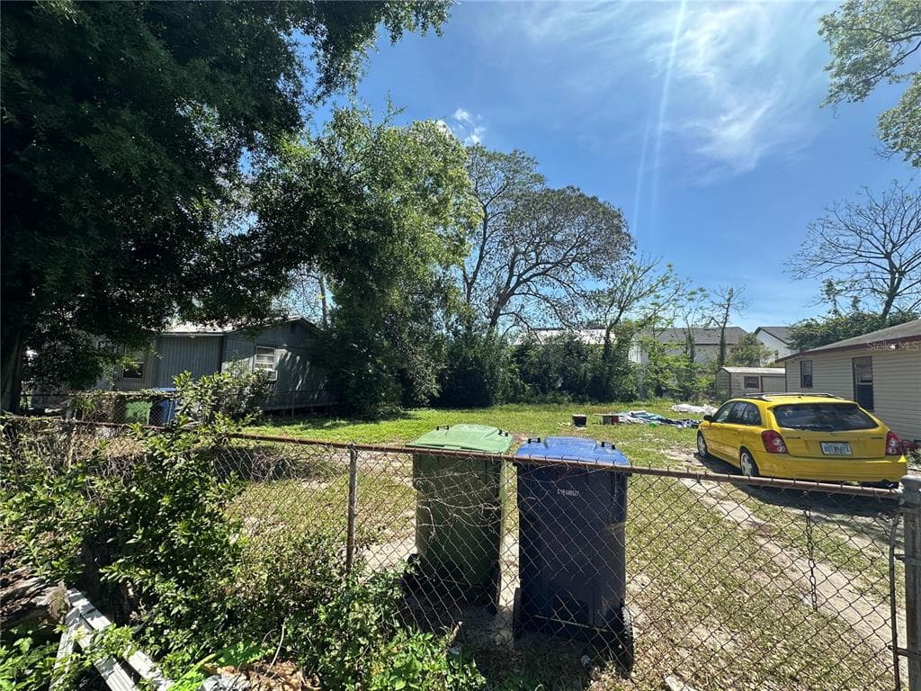 3709 N WHITTIER STREET TAMPA, FL 33619