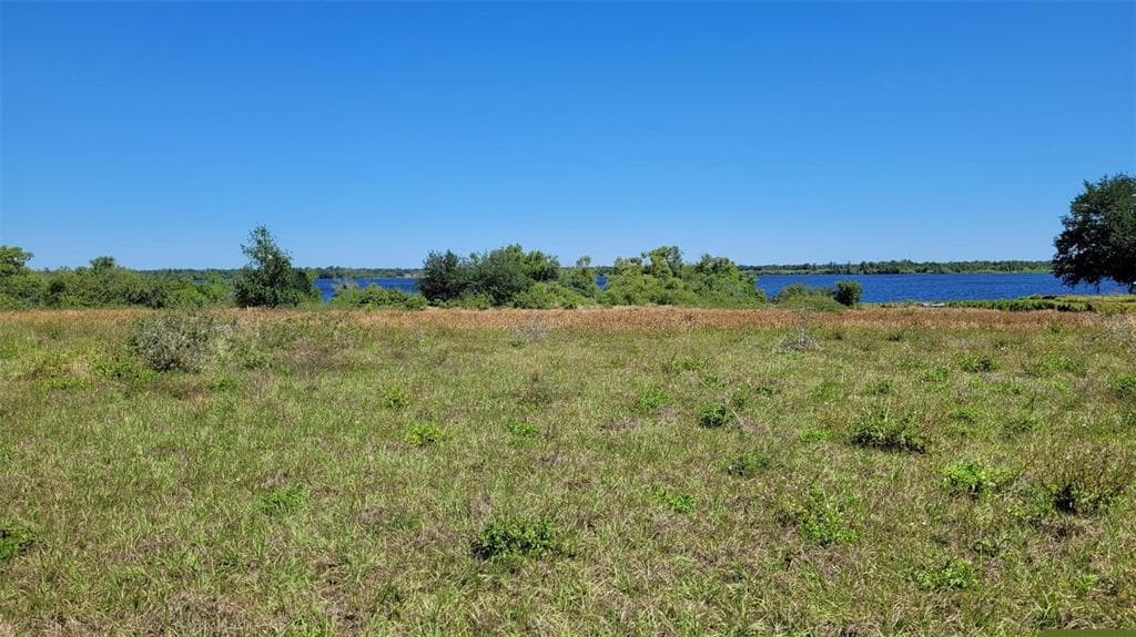 AVON PARK CUTOFF ROAD FROSTPROOF, FL 33843