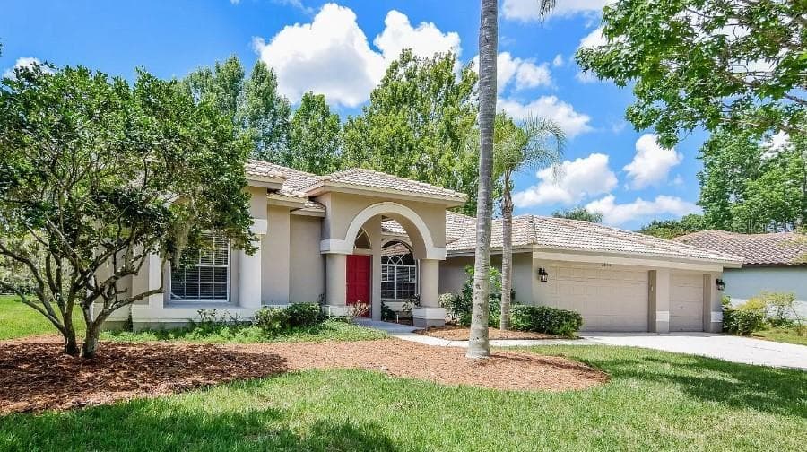 3218 CRESCENT OAKS BOULEVARD TARPON SPRINGS, FL 34688