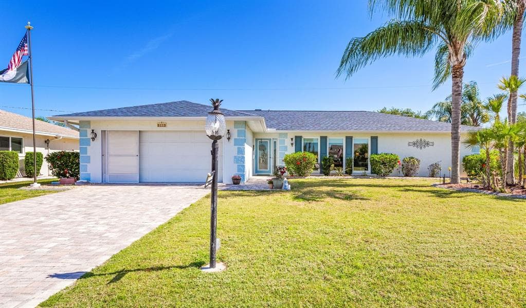 611 OJAI AVENUE SUN CITY CENTER, FL 33573