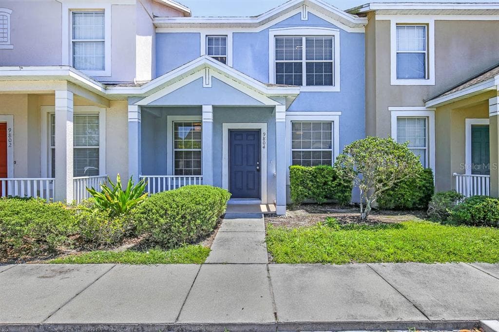 9804 CARLSDALE DRIVE RIVERVIEW, FL 33578