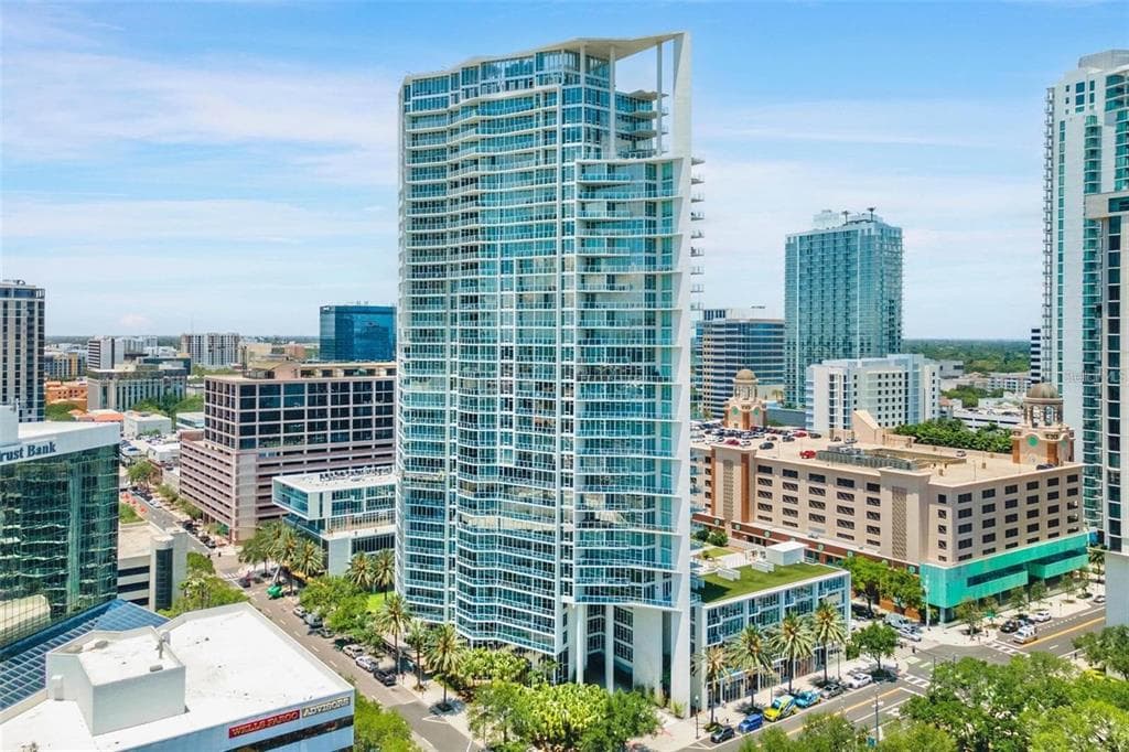 175 1ST STREET S UNIT 1403 ST PETERSBURG, FL 33701