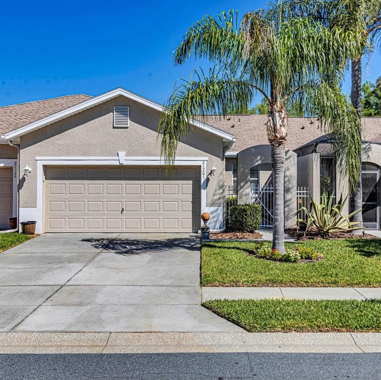 21201 DIAMONTE DRIVE LAND O LAKES, FL 34637