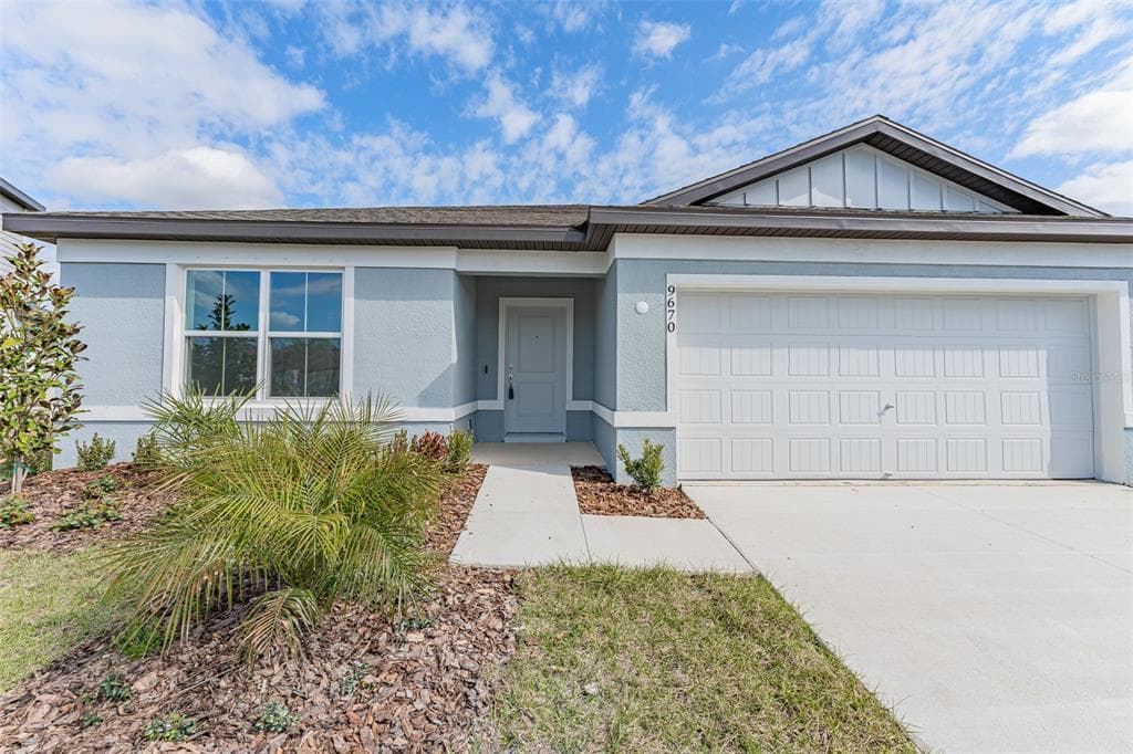 9670 SUMMERS CAY CIRCLE THONOTOSASSA, FL 33592
