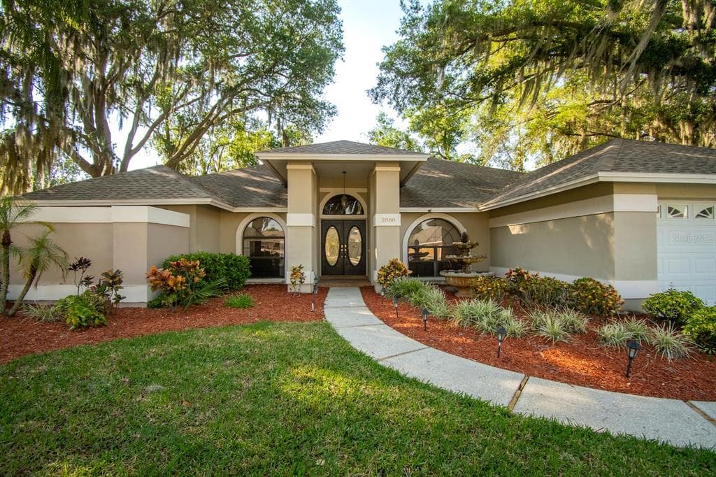 2888 HAMMOCK DRIVE PLANT CITY, FL 33566