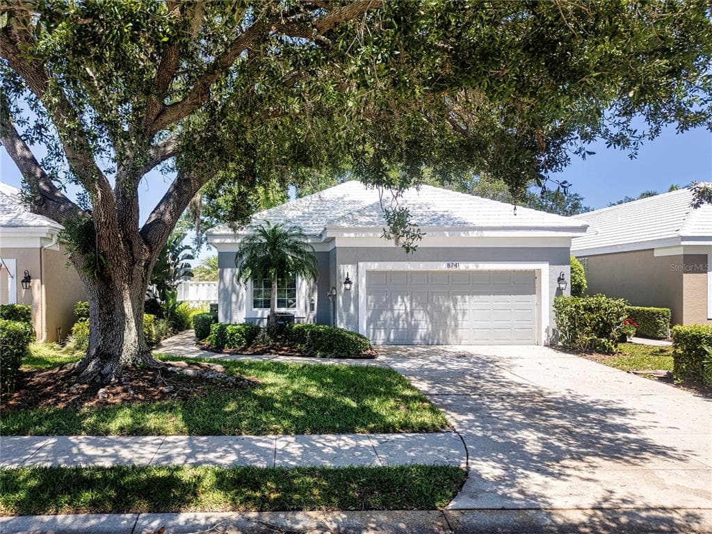 8741 52ND DRIVE E BRADENTON, FL 34211