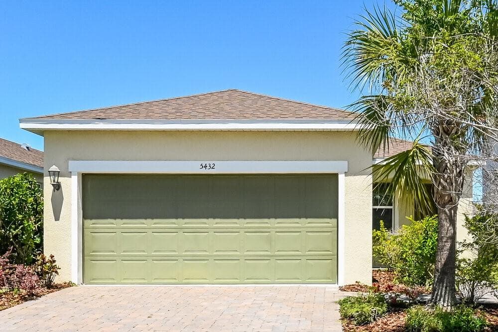 5432 LOS ROBLES COURT PALMETTO, FL 34221