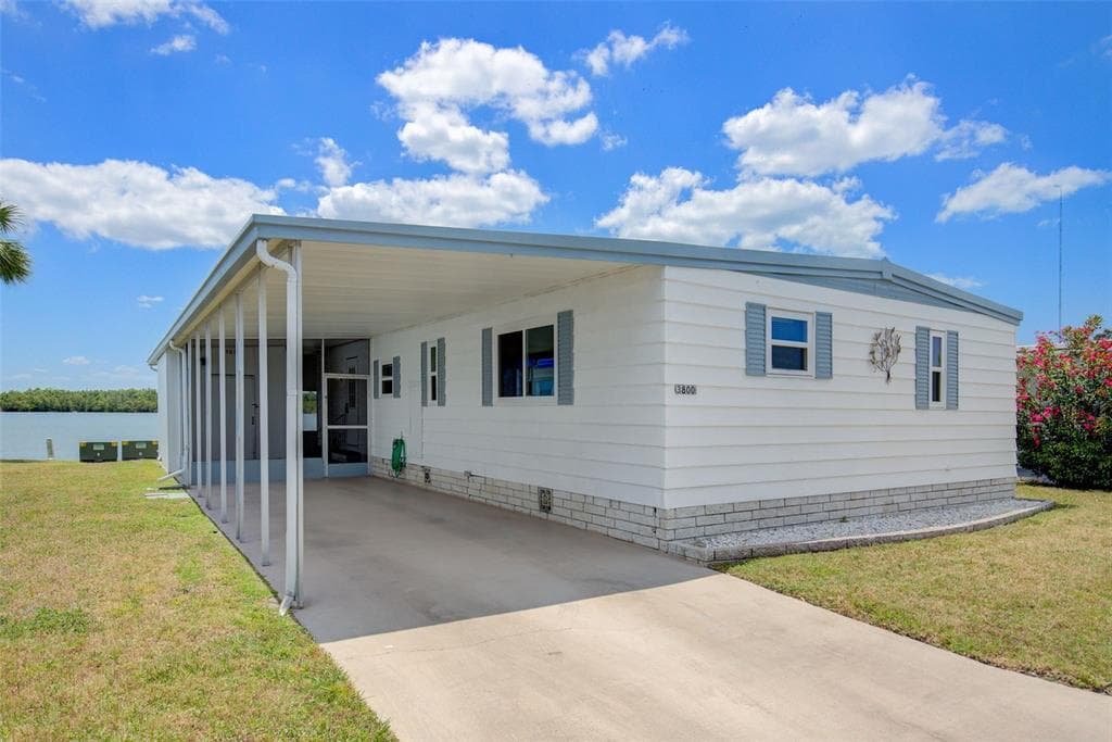 3800 BYWATER DRIVE HOLIDAY, FL 34691