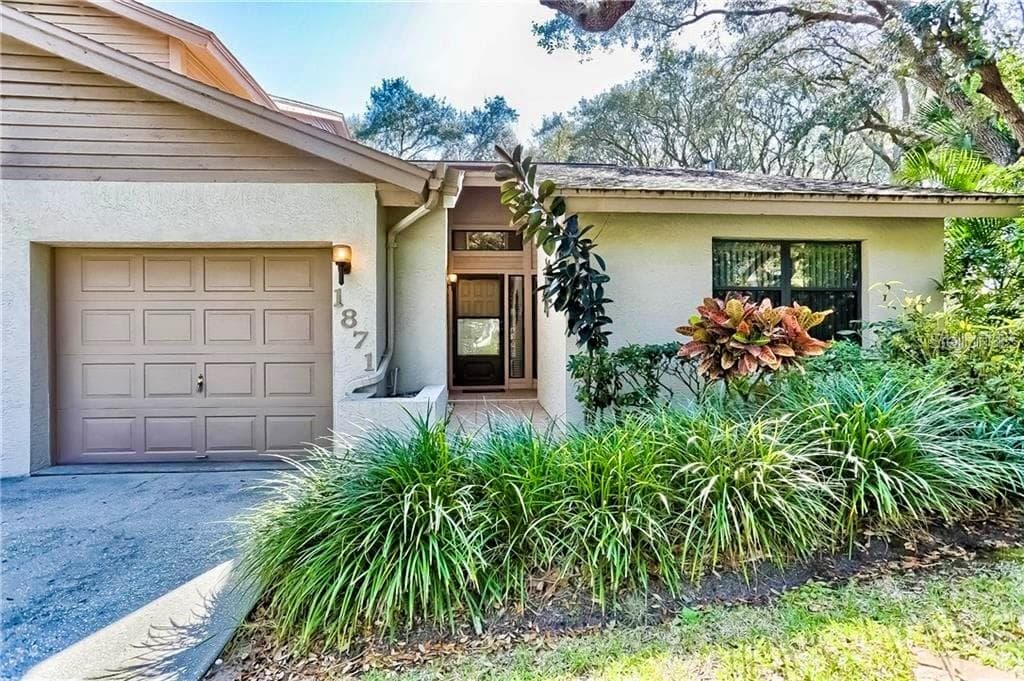 1871 WHISPERING WAY TARPON SPRINGS, FL 34689