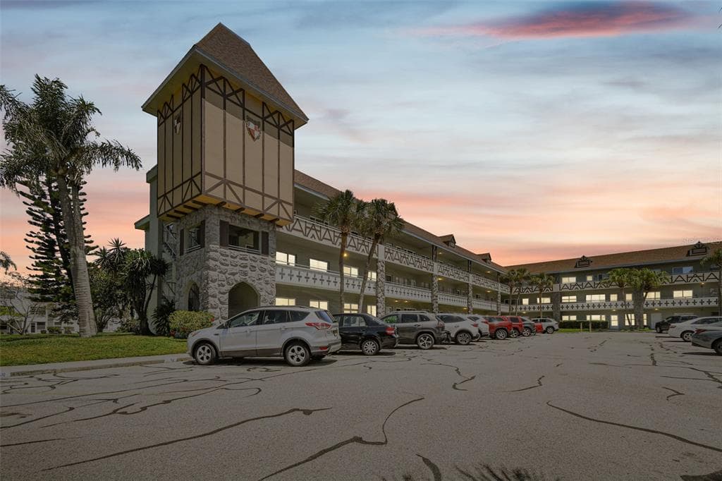 2448 COLUMBIA DRIVE UNIT 8 CLEARWATER, FL 33763