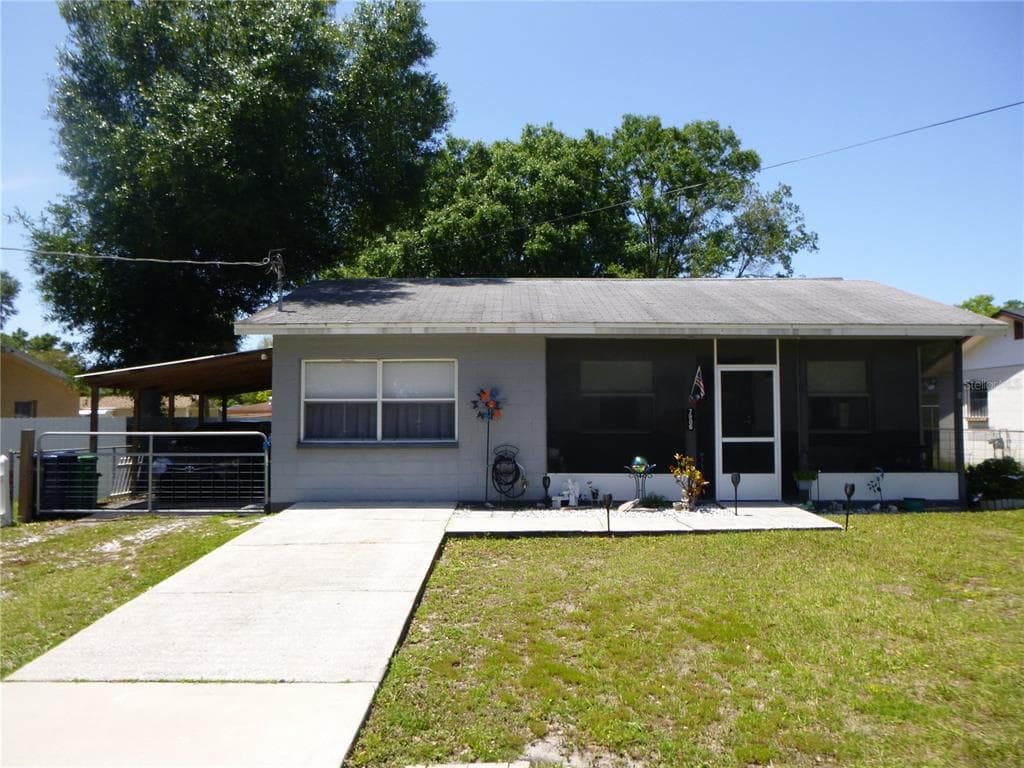 7906 N BOULEVARD TAMPA, FL 33604