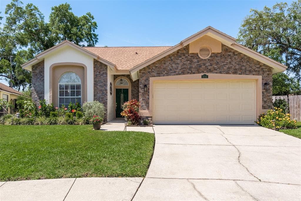 8702 TRIPLE OAKS ROAD TEMPLE TERRACE, FL 33637