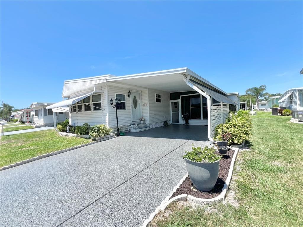 1100 BELCHER ROAD S UNIT 624 LARGO, FL 33771