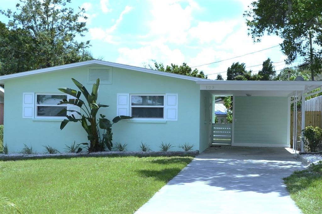 123 FLORIDA BOULEVARD CRYSTAL BEACH, FL 34681