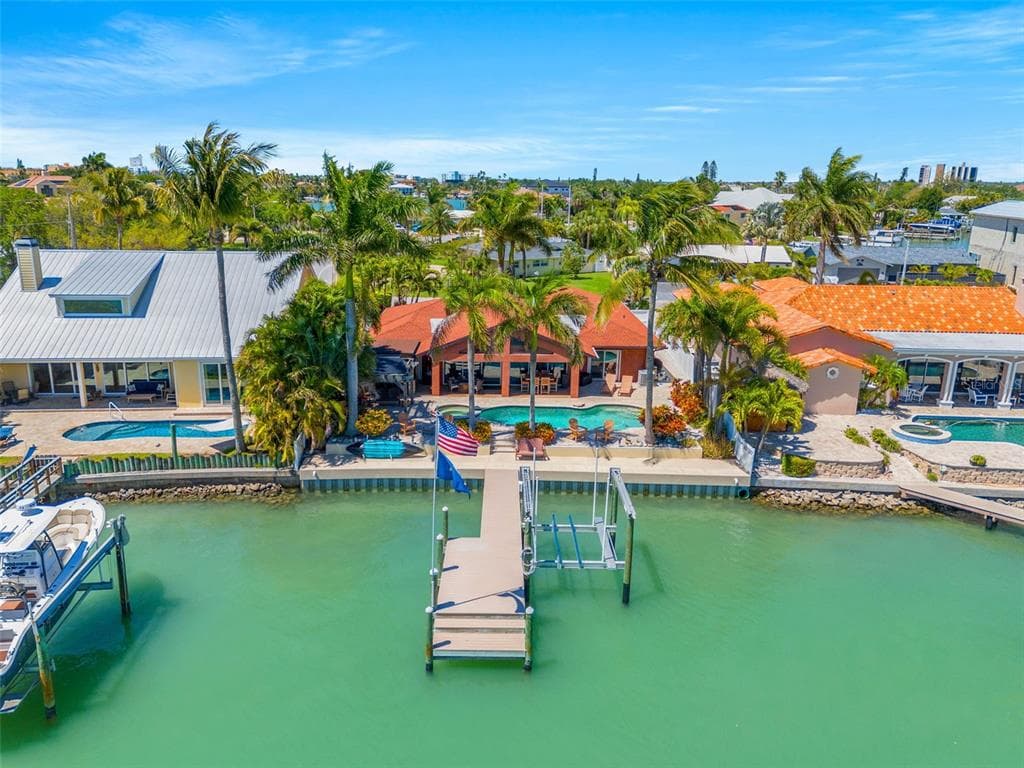 2 BELLEVUE DRIVE TREASURE ISLAND, FL 33706