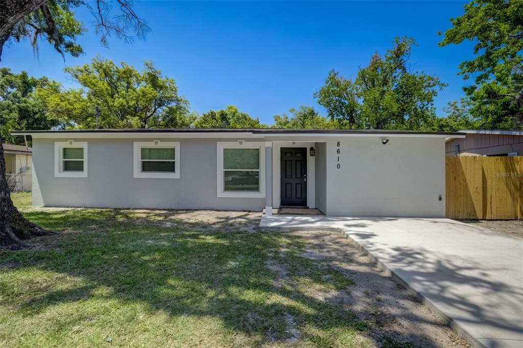 8610 TUPELO DRIVE TAMPA, FL 33637