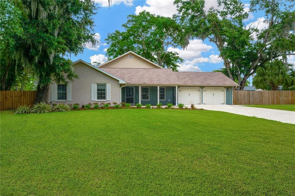 1215 THOMAS JACOBS COURT
