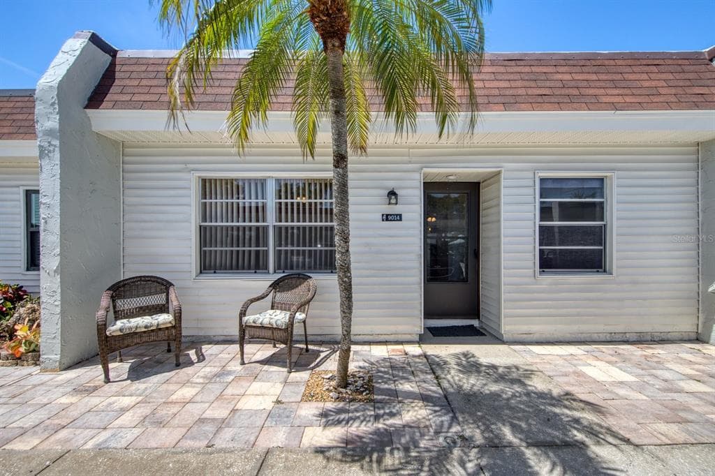 9014 MISSION OAKS BOULEVARD UNIT 9014 SEMINOLE, FL 33776