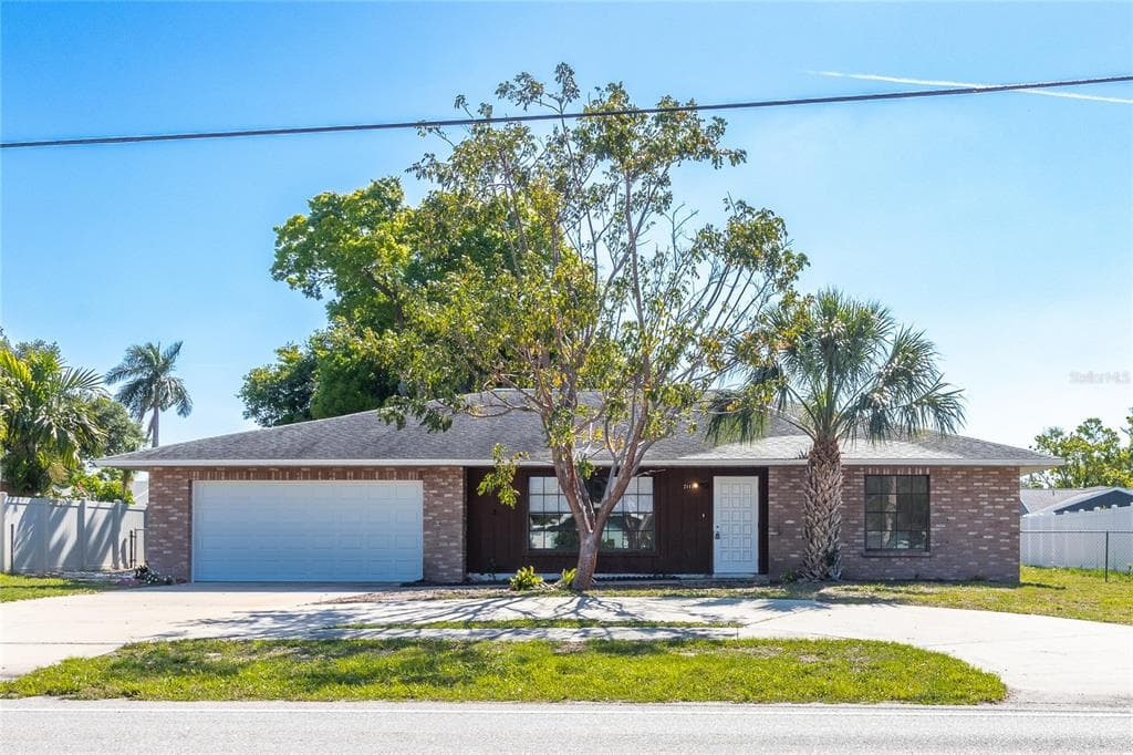 2111 43RD STREET W BRADENTON, FL 34209