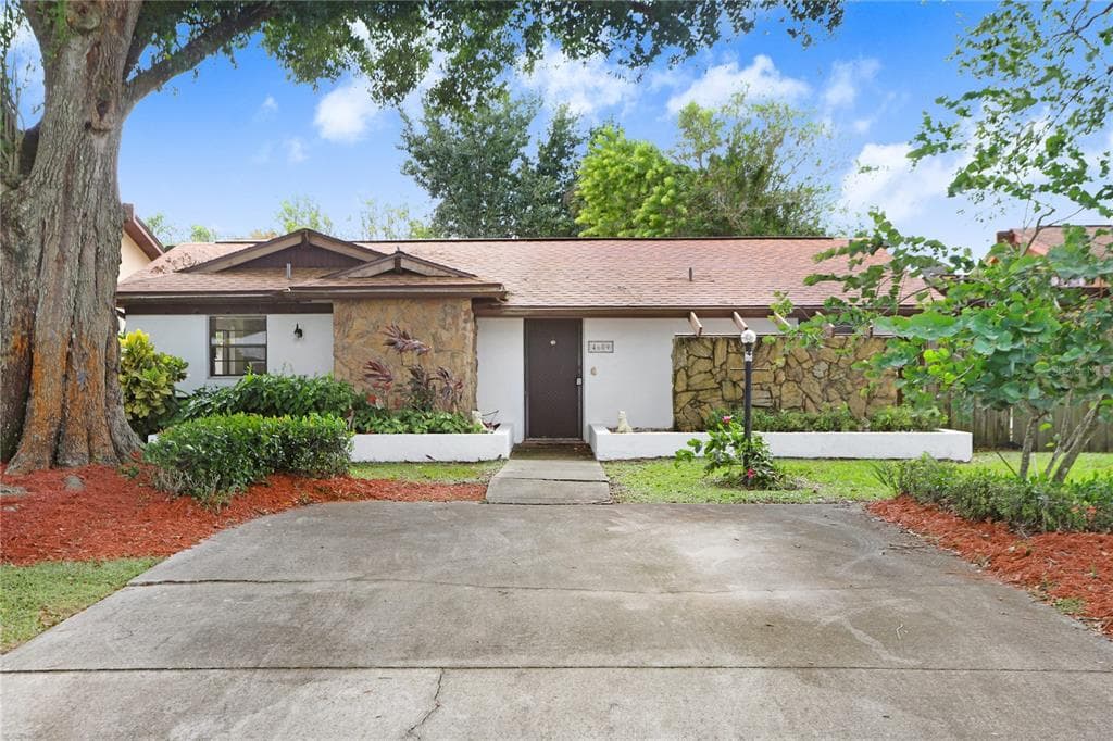 4609 GRANADA BOULEVARD SEBRING, FL 33872