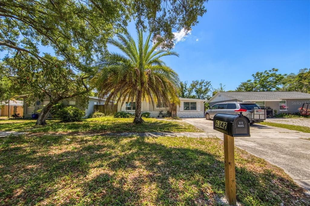 6342 81ST AVENUE N PINELLAS PARK, FL 33781