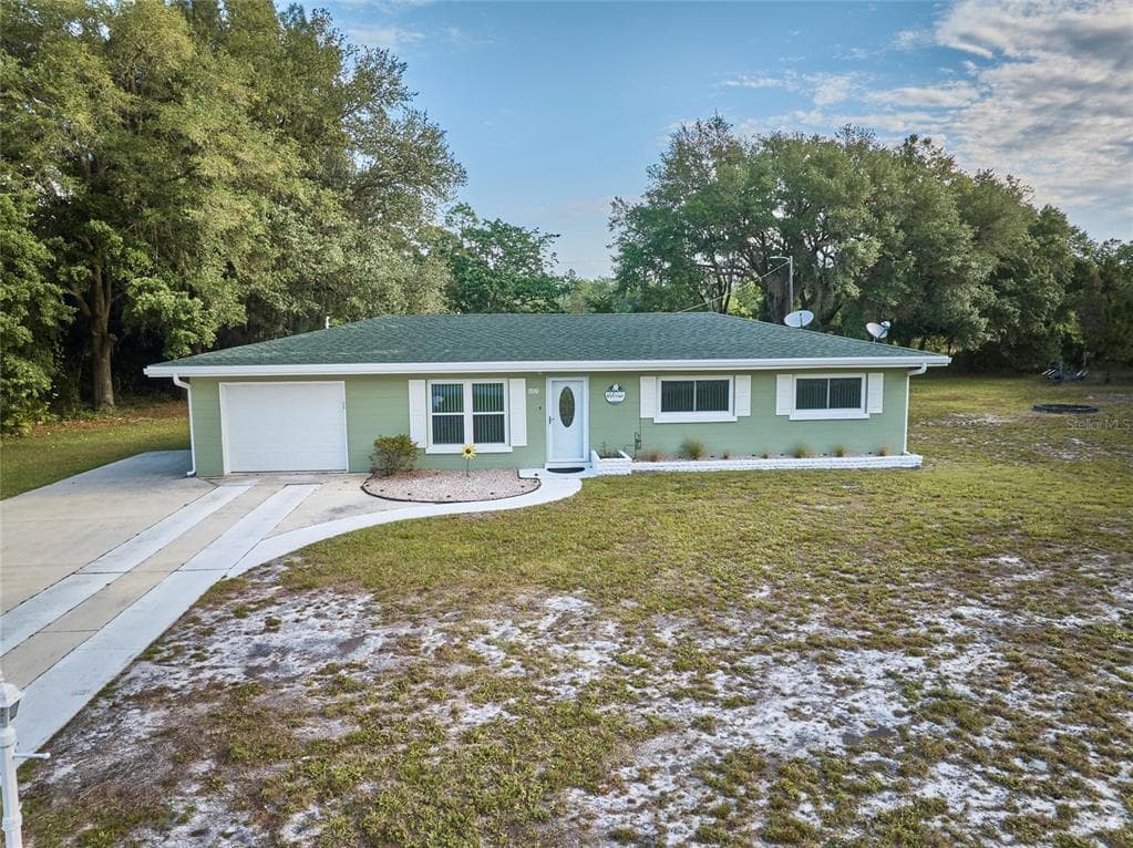 3330 PARK AVENUE INDIAN LAKE ESTATES, FL 33855