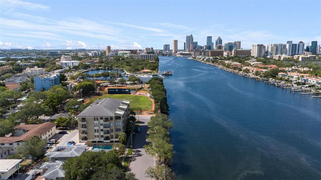 1 BARBADOS AVENUE UNIT 2D
