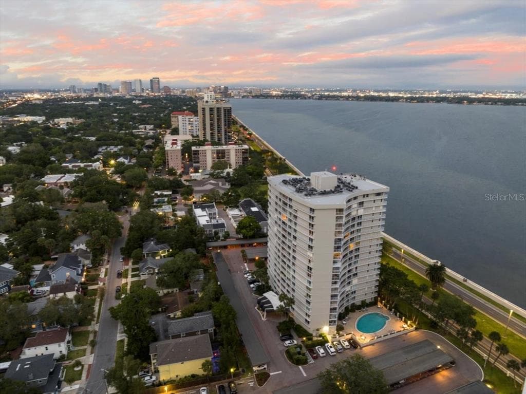 2611 BAYSHORE BOULEVARD UNIT 1101 TAMPA, FL 33629