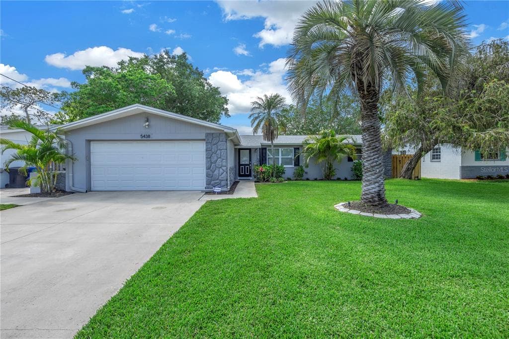 5438 DENVER STREET NE ST PETERSBURG, FL 33703