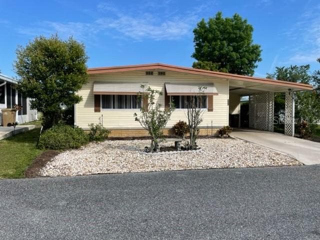 111 JACARANDA DRIVE LEESBURG, FL 34748
