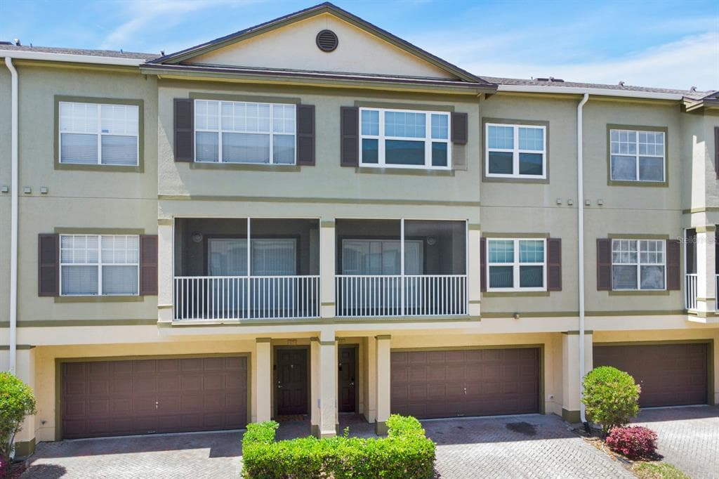 2550 GRAND CENTRAL PARKWAY UNIT 15 ORLANDO, FL 32839