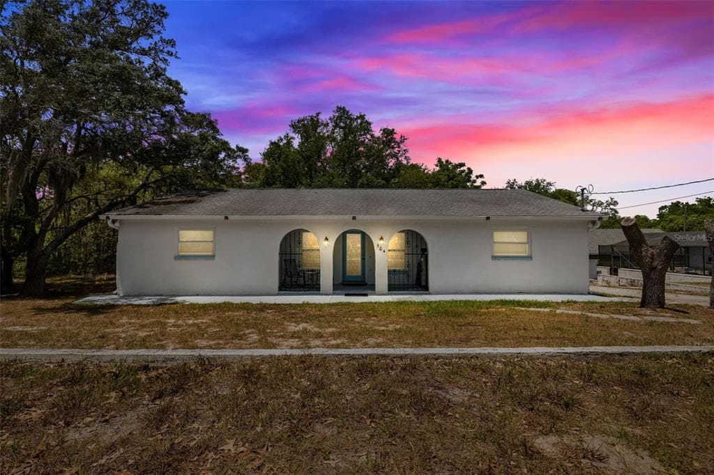 504 S CAMELIA AVENUE TARPON SPRINGS, FL 34689