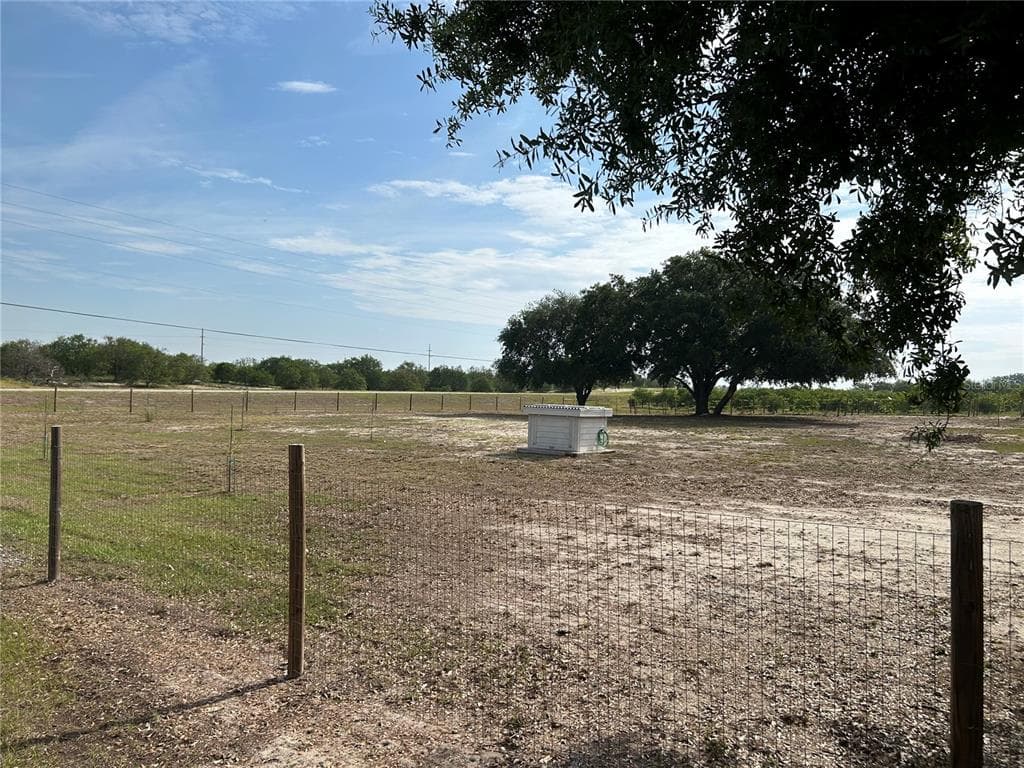 HERNDON ROAD FROSTPROOF, FL 33843