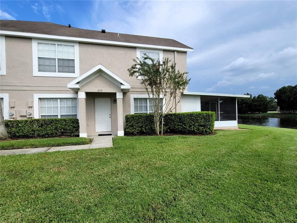 659 KENSINGTON LAKE CIRCLE BRANDON, FL 33511