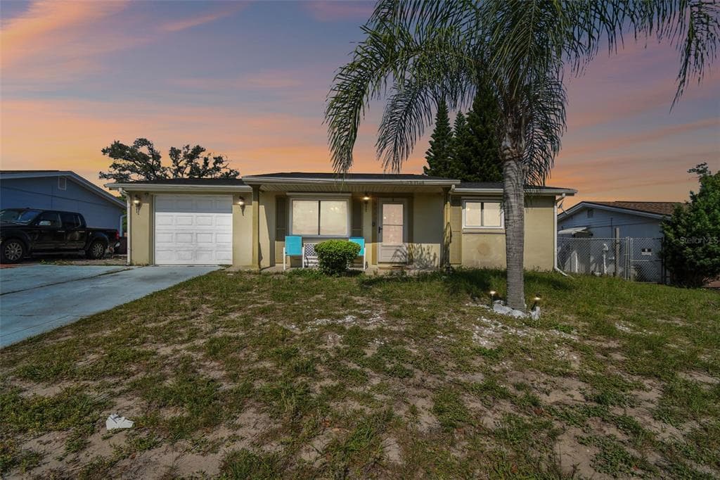 9715 GRAY FOX LANE PORT RICHEY, FL 34668